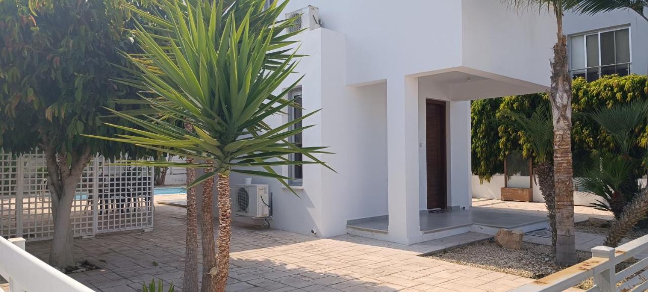 Colonial Villa 32 بيرفوليا المظهر الخارجي الصورة