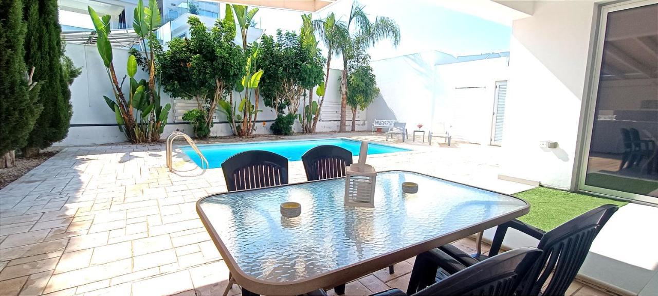 Colonial Villa 32 بيرفوليا المظهر الخارجي الصورة