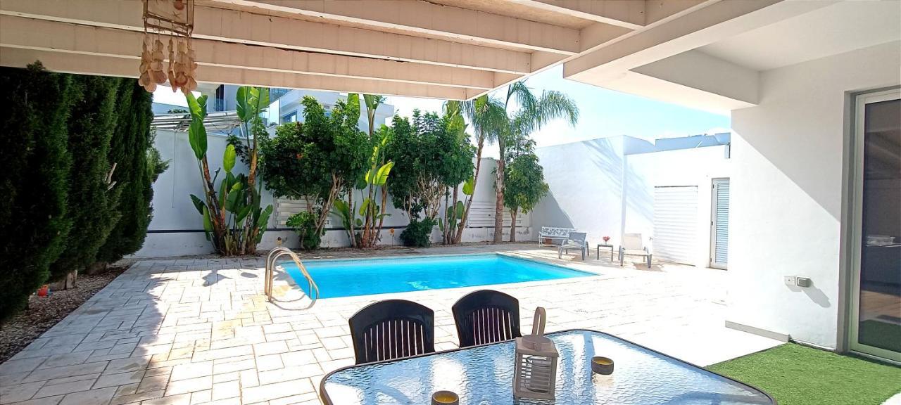 Colonial Villa 32 بيرفوليا المظهر الخارجي الصورة