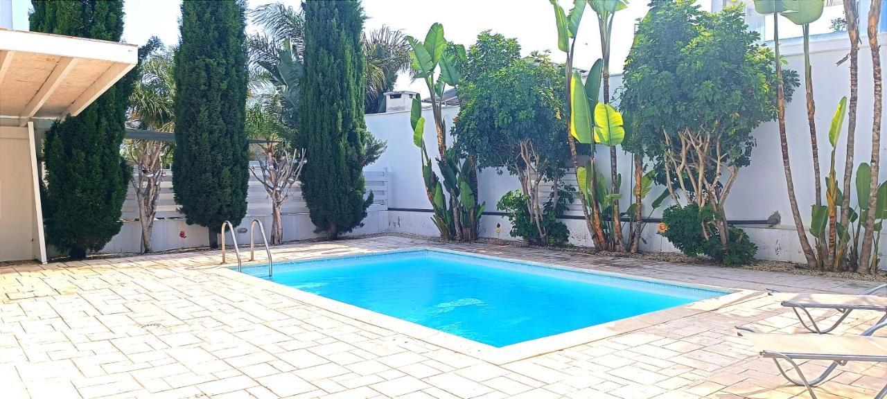 Colonial Villa 32 بيرفوليا المظهر الخارجي الصورة